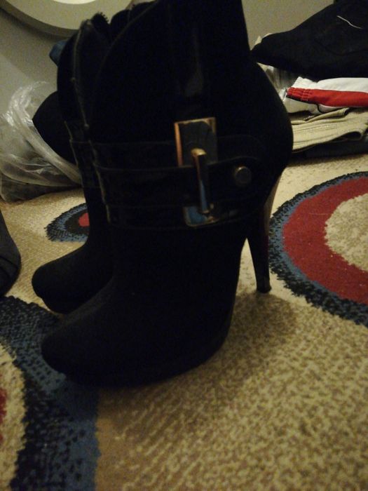 Botine elegante număr mic