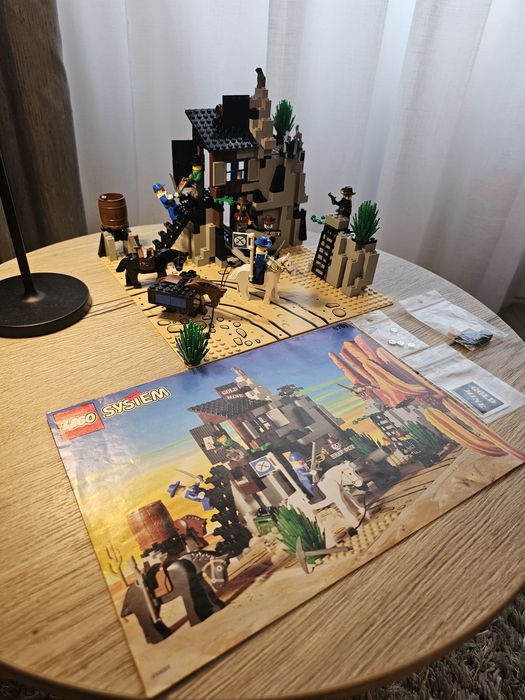 LEGO 6761 LEGO Western Cowboys Bandit's Secret Hide-Out , Тайното скривалище на бандит