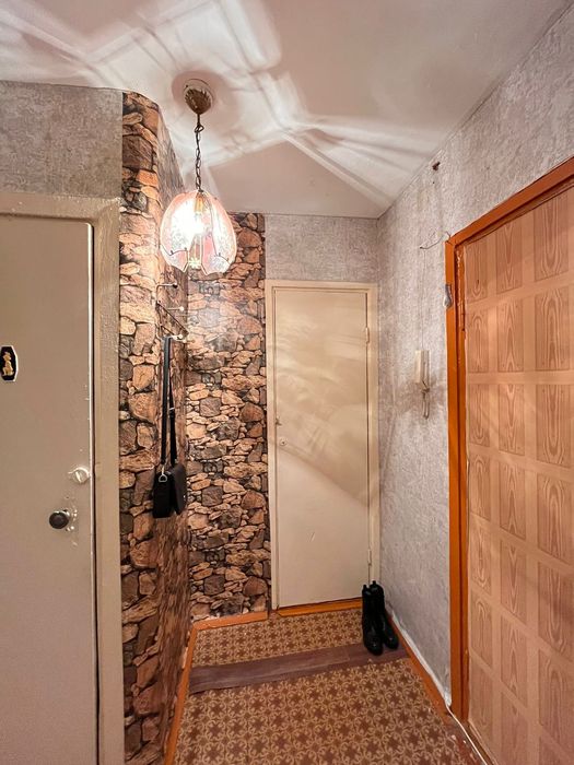 Продадим 1 комнатную квартиру