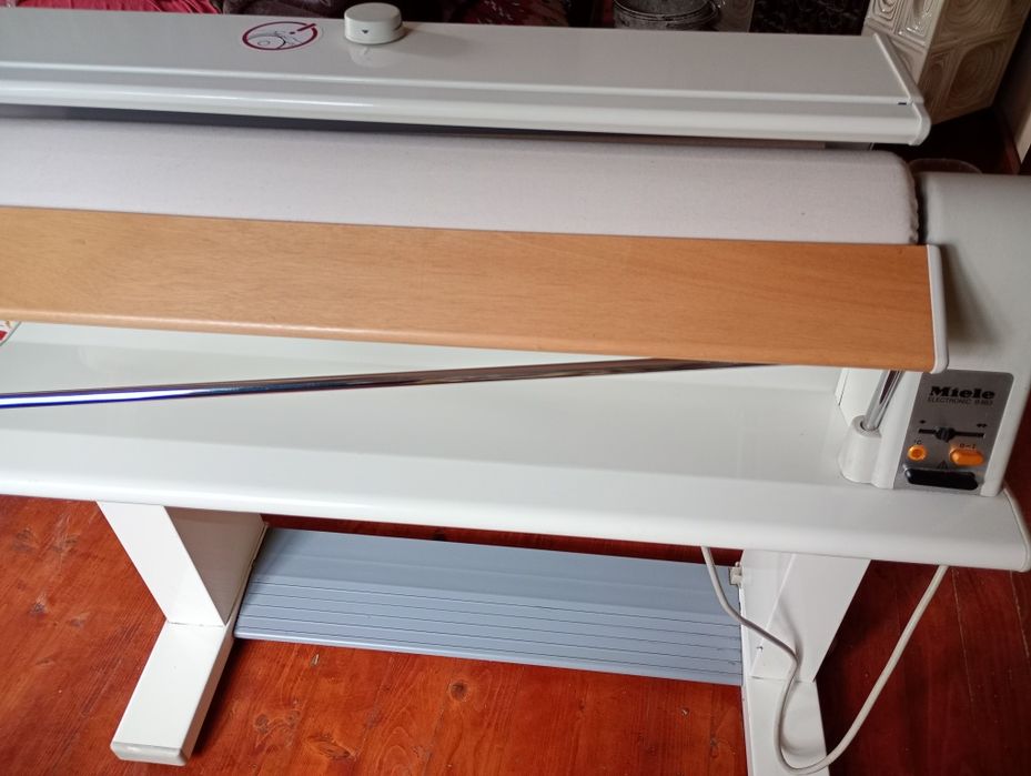 Calandru Miele Electronic B863