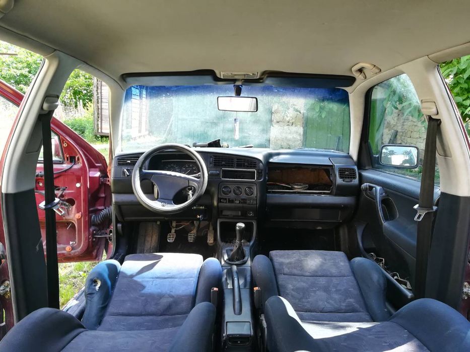 Golf 3 2.0 GTI на части