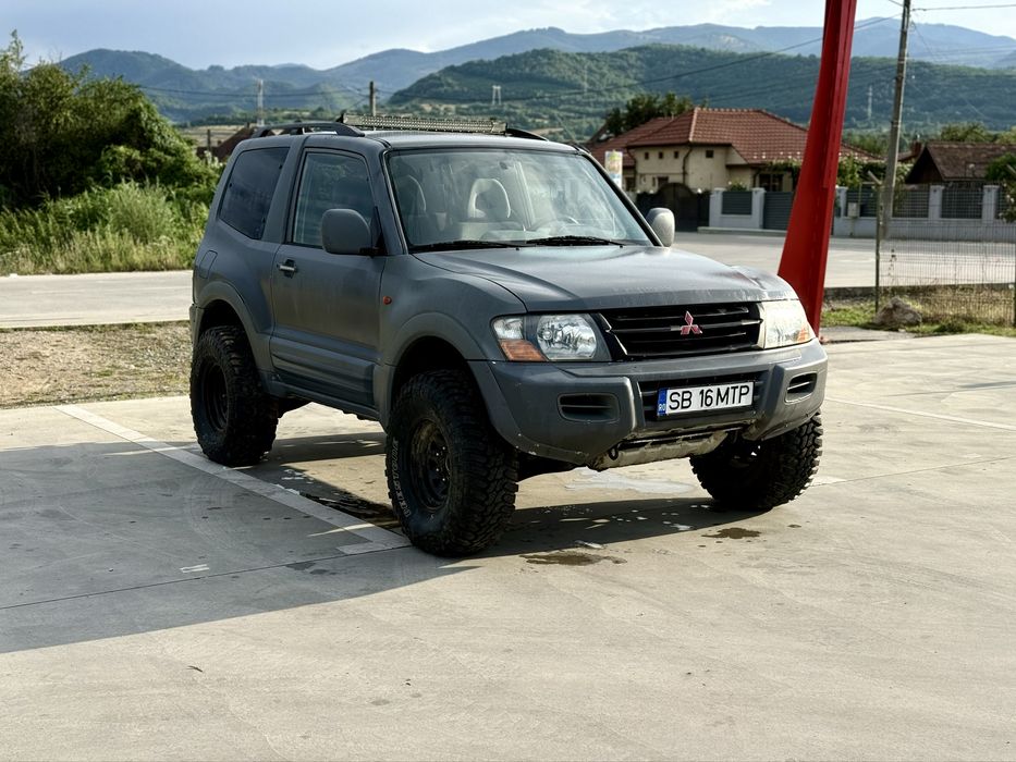 Mitsubishi V60 Pajero 2.5 TD
