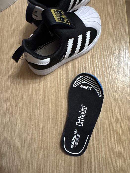 Кроссовки adidas оригинал