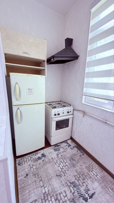 O'zimni uyimni sotaman