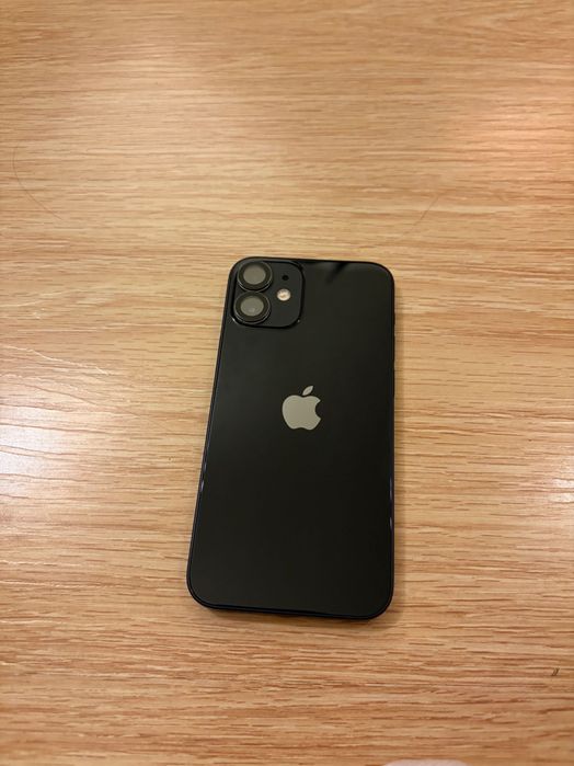 iPhone 12 mini – отлично състояние