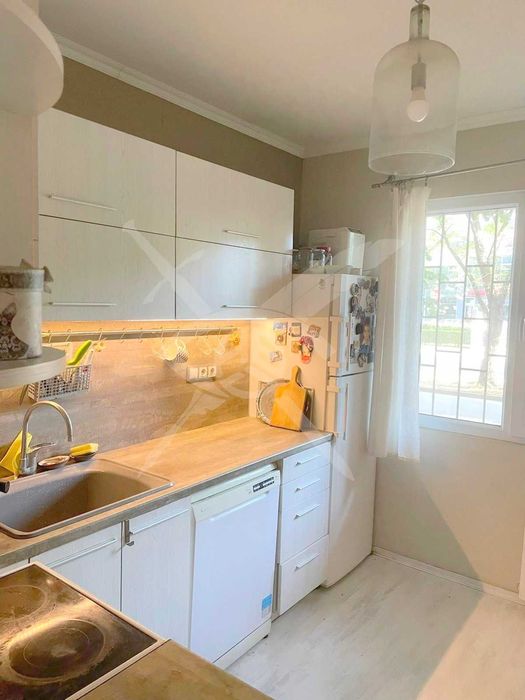 Продава се Тристаен апартамент в Пловдив, Кършияка - 85 кв.м за 1451 €/кв.м - Снимка #2