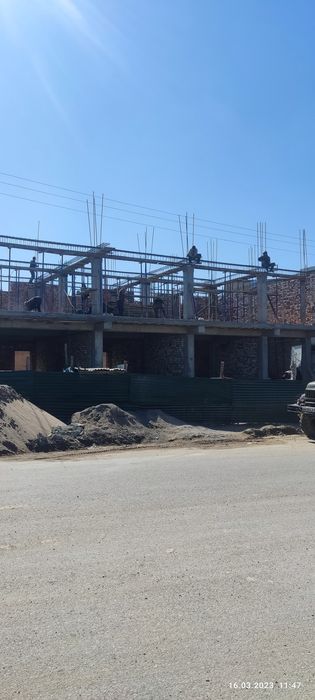 Нолдан Уй курамиз гишт колонна регилы стяжка цуваршик