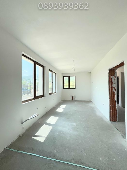 Продава се Къща в с. Брестник, Област Пловдив - 205 кв.м за 1400 €/кв.м - Снимка #9