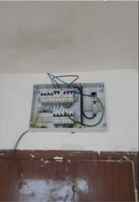 Ел инсталации,ВиК услуги, Фаянс, Вътрешни ремонти,Ремонт на покриви