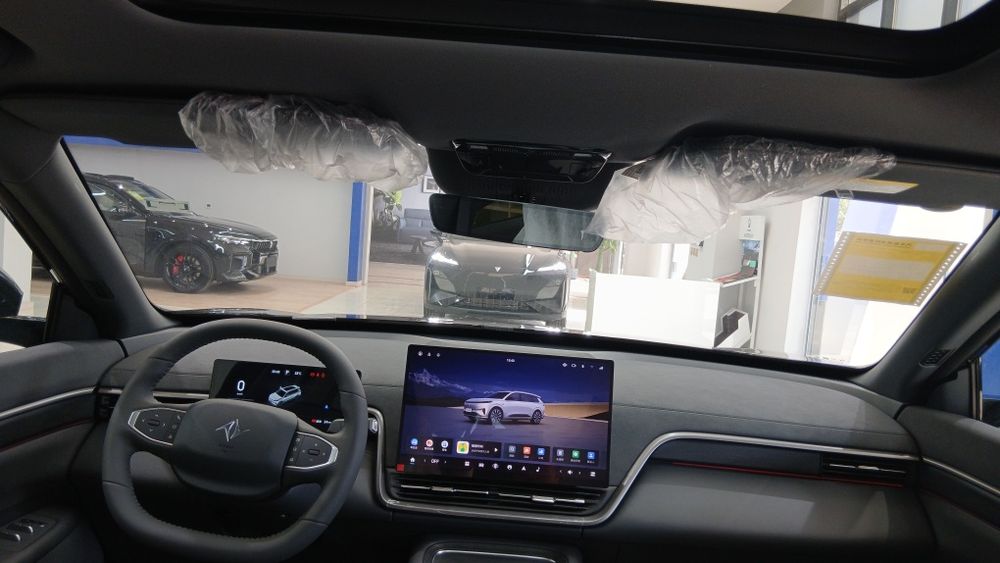 Dongfeng 008 Reystayling 2026-yil Gibrid Nalichida bor