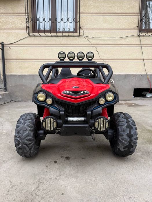 Монстор трак машина