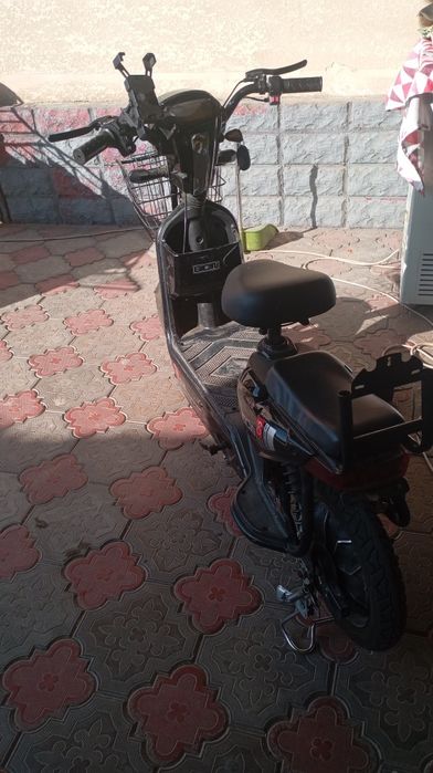 Продаю электровелосипед ск8