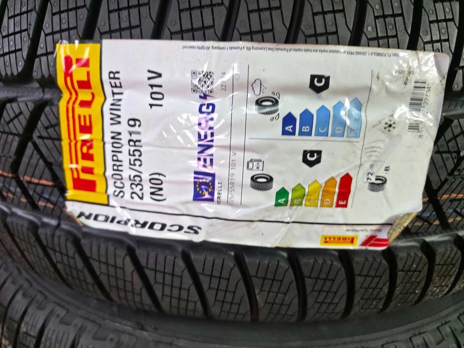 ROTI Jante Anvelope IARNA 235/55/19 5x108 OE VOLVO XC60 XC90 NOI