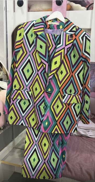 Продам женскую одежду, одевали один раз