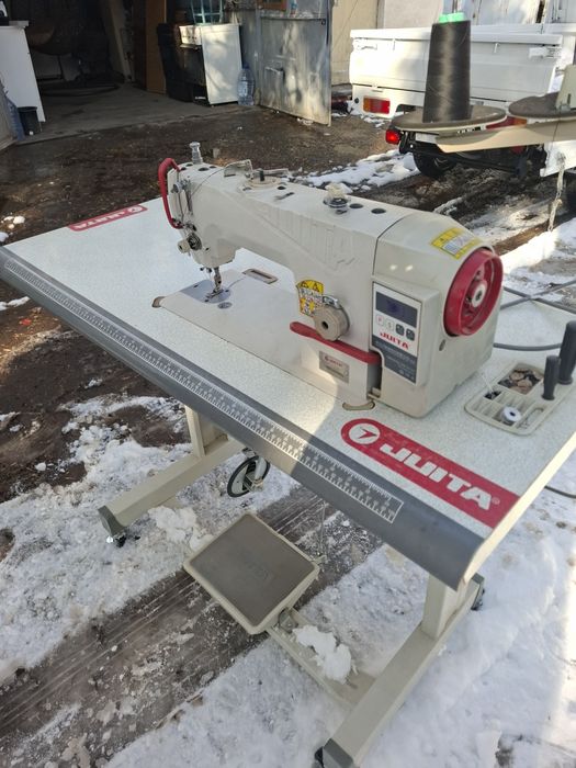 Shiveni mashinka sotiladi