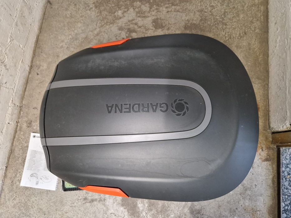 Garaj robot Gardena Sileno