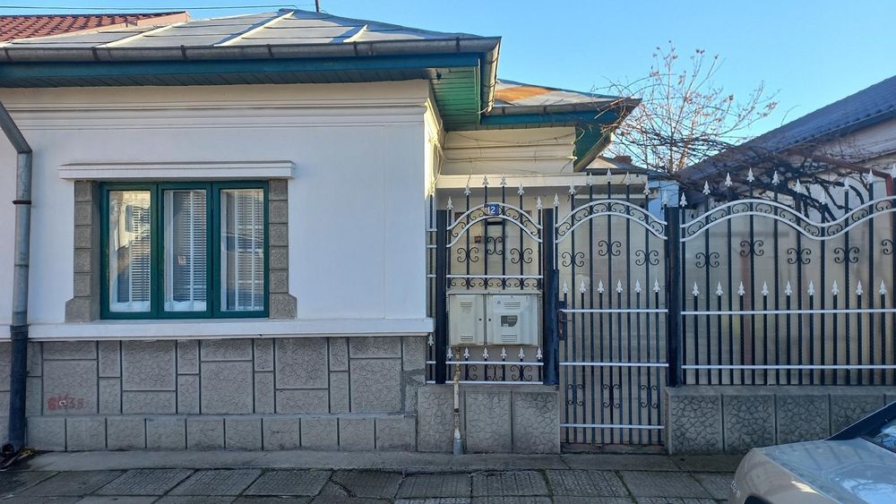 Casă de vânzare în zona Gării