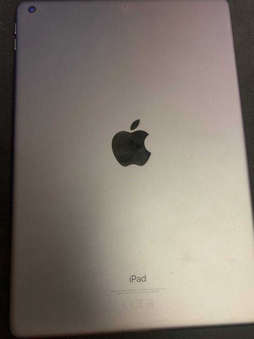 Продам Ipad 7 32 GB в хорошем состоянии