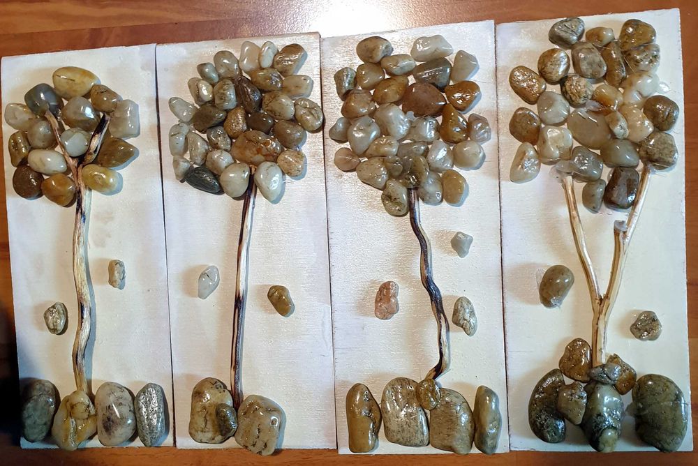 Vand: tablouri lucrate manual, cu pietre, scoici