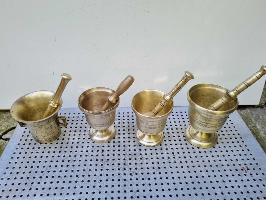 Бронзови хаванчета