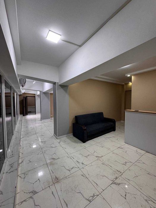 Сдается на ЦУМе, КОММЕРЧЕСКОЕ ПОМЕЩЕНИЕ 102 м2 + 10 м2.терраса.