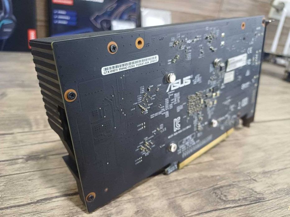 Продам видеокарту Asus GTX 1050Ti 4GB.