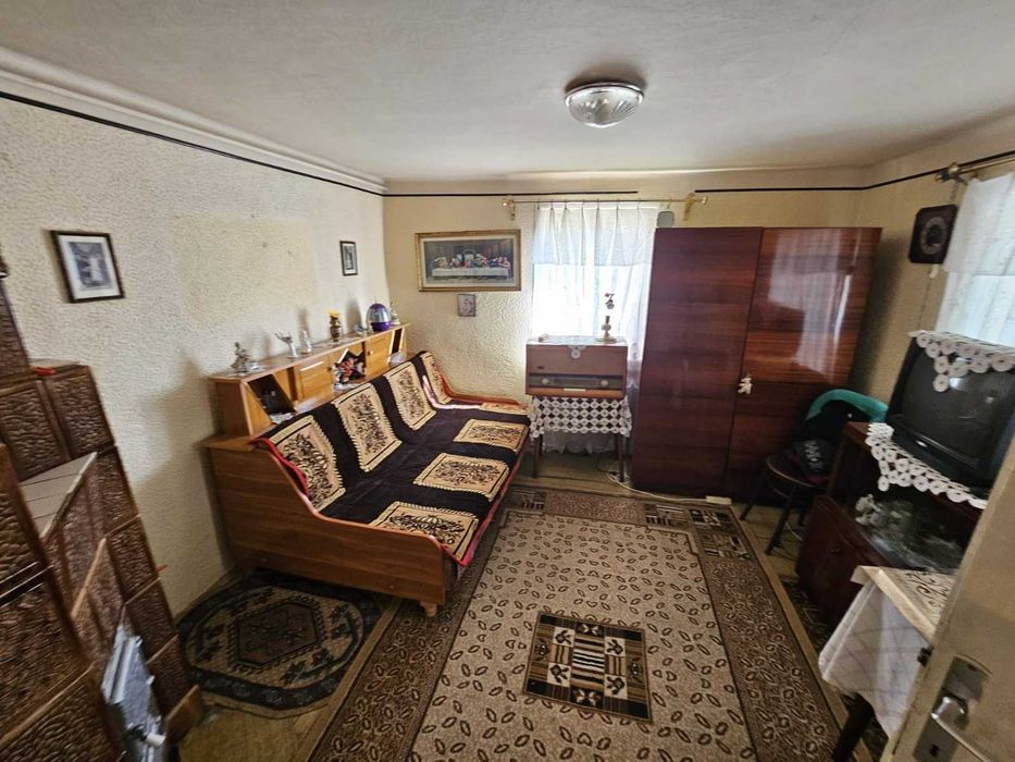 Casă cu teren 598 mp de vânzare în Comarnic | Vedere spre munte