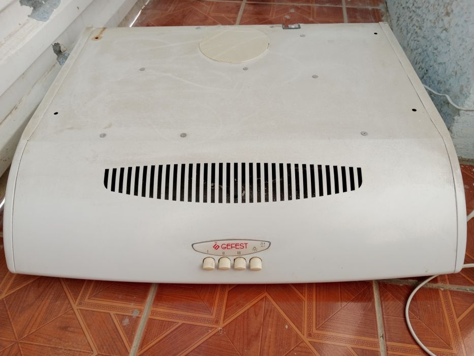 Лопата и электрический вытяжка