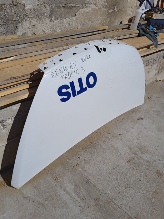 Renault Trafic 3 преден капак 2021