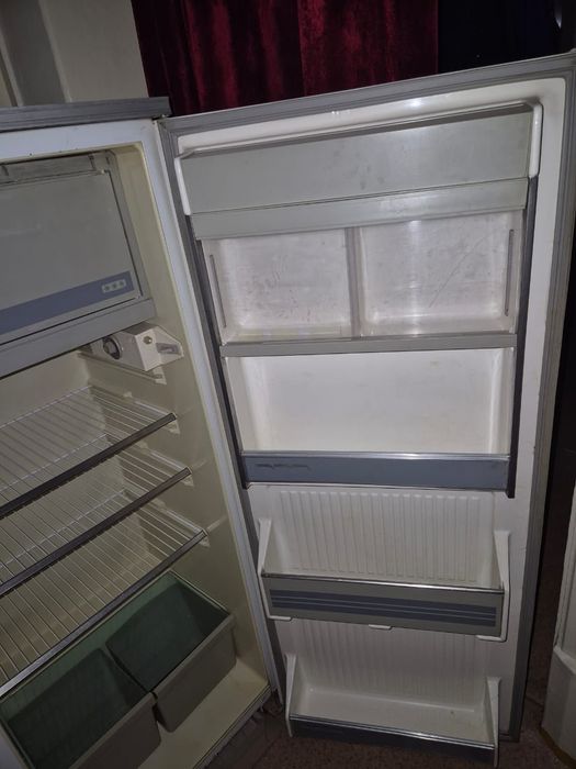 Продам холодильник