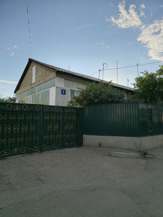 Продам дом. 55 квартал. 143 м.2