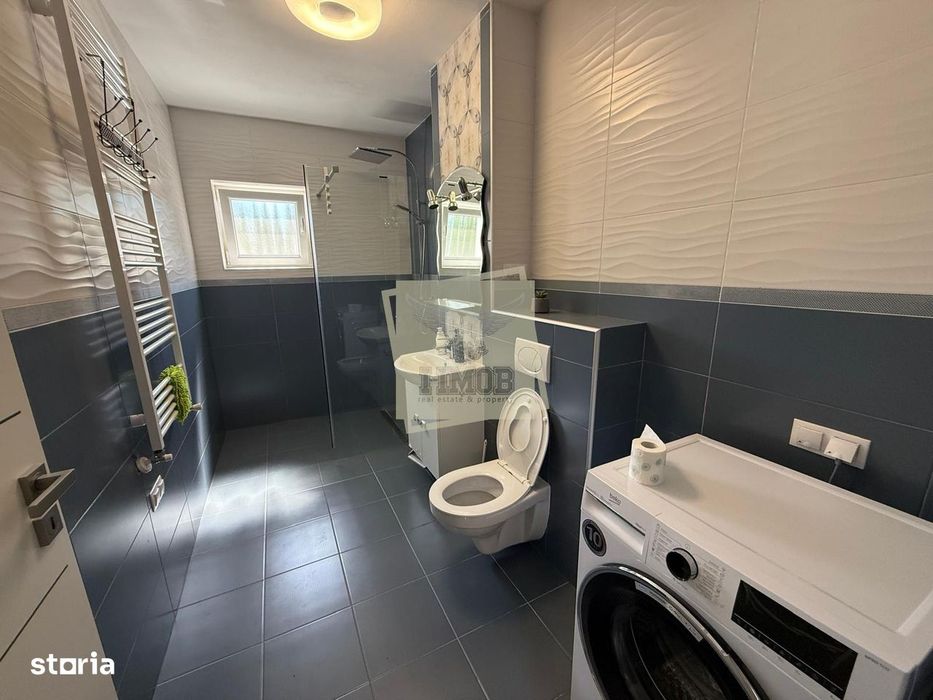 Apartament modern cu 3 camere terasa si 2 parcari in zona Centrala