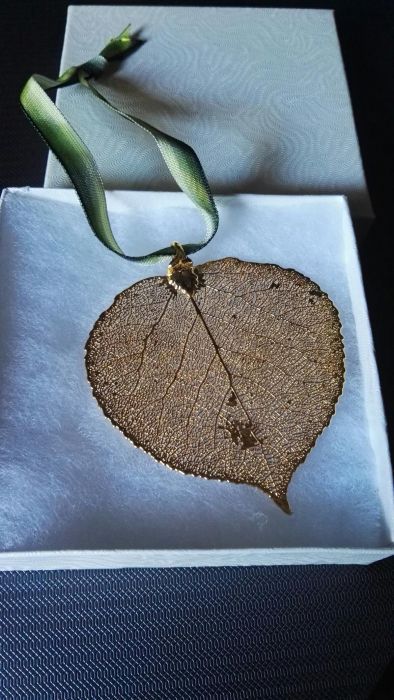 "ЛИСТО" - нежно позлатено бижу