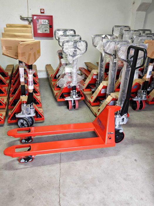 Transpalet / Liza manuala capacitate 3000 kg / 1150mm