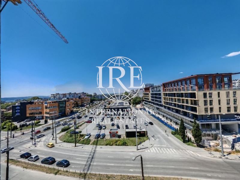 Продава се Двустаен апартамент в Варна, Младост 2 - 64 кв.м за 1035 €/кв.м - Снимка #6