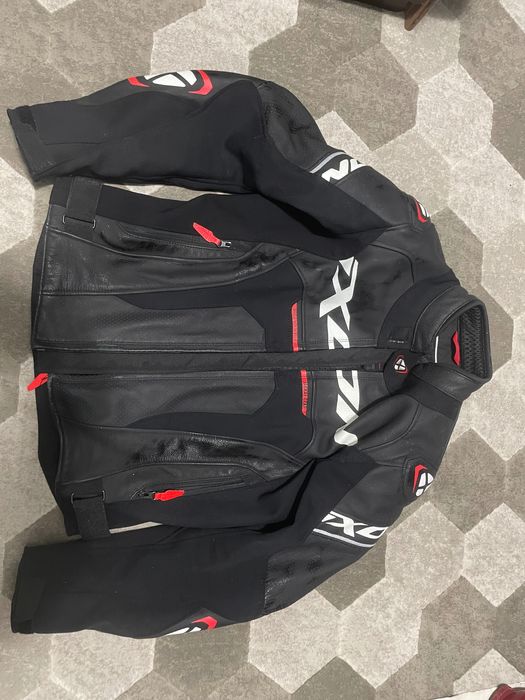 Кожено яке за мотор Ixon