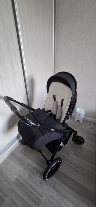 Продам коляску в отличном состояни