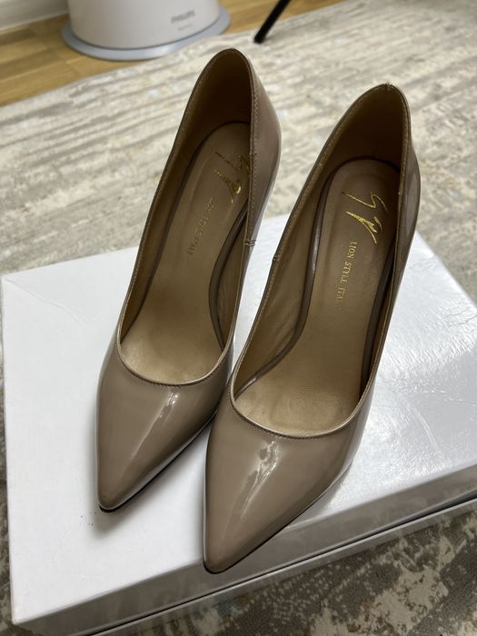 Туфли на каблуке