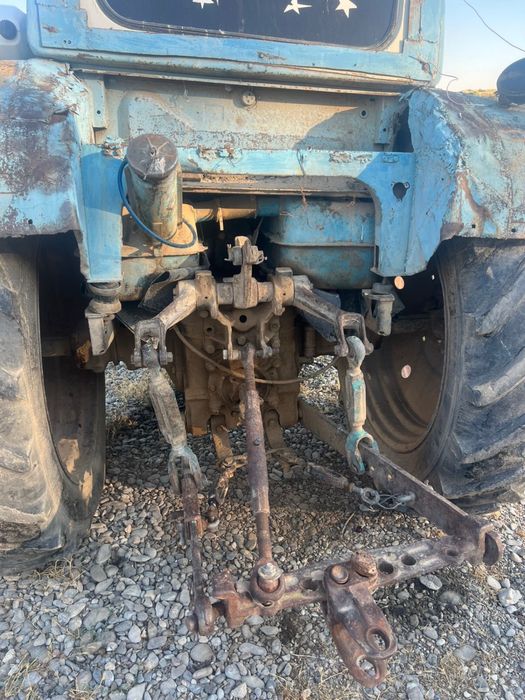 Трактор  рабочий