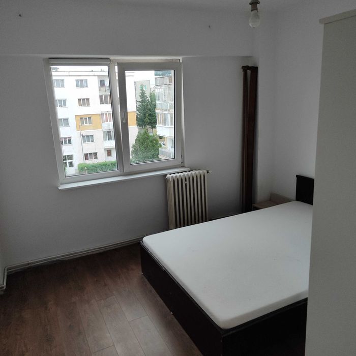 Apartament 3 camere de inchiriat
