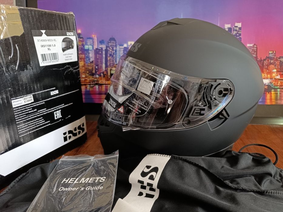Мото шлем от швейцарского бренда IXS