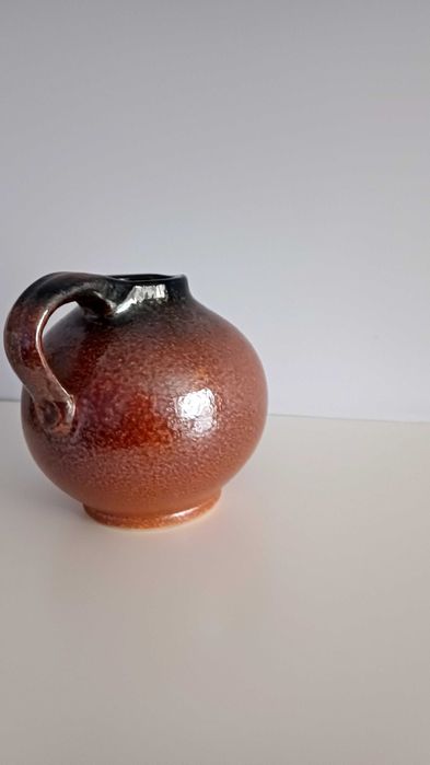 Керамична кана 16см с една дръжка.