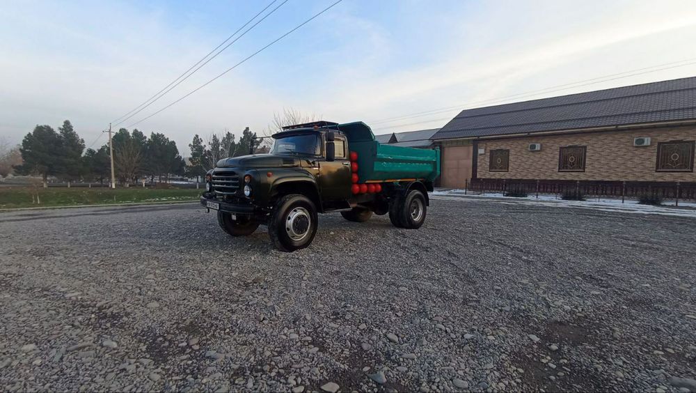 Zil maskovski. Narxi 11500 kelishiladi.