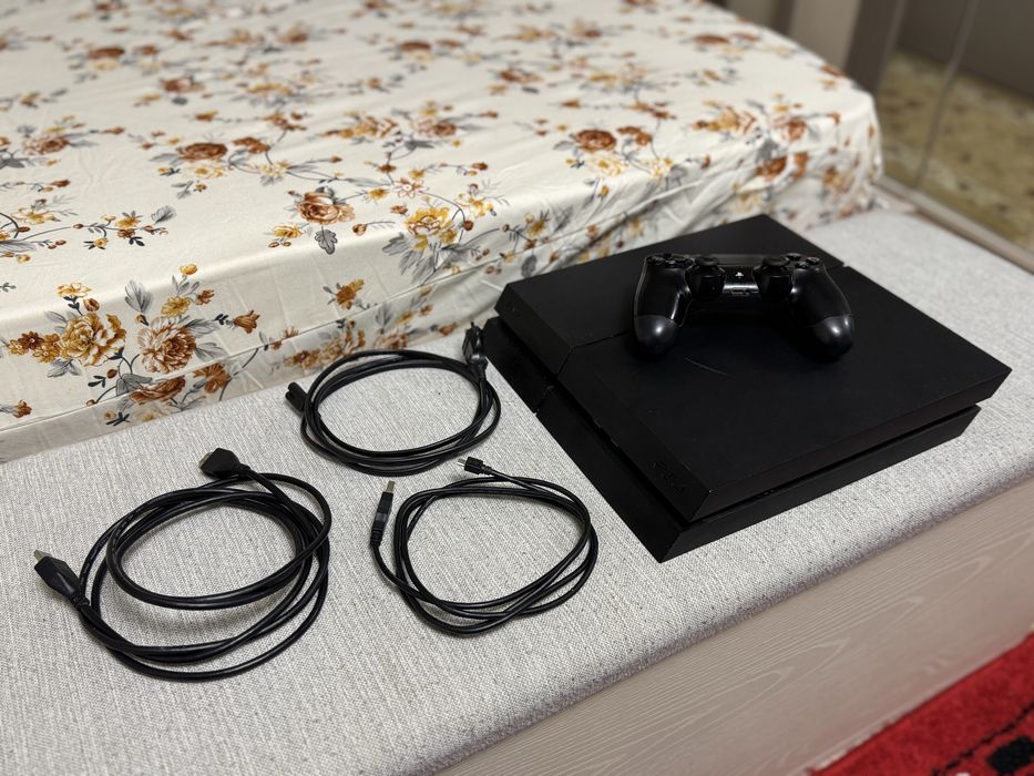 Ps 4 de vanzare 1TB e in stare perfecta