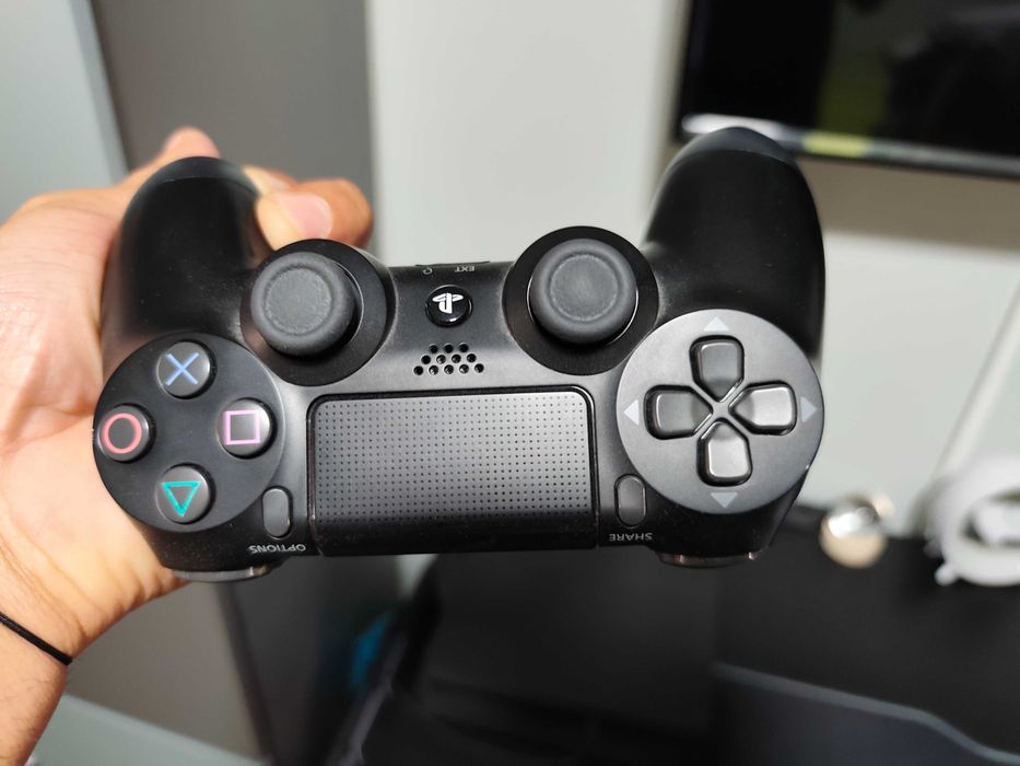 Sony PlayStation 4 -500 gb.