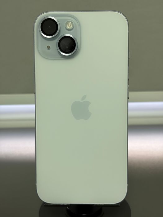Iphone 15 (128 gb)