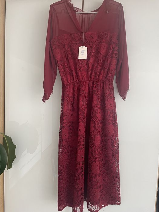 Rochie Oasis eleganta si comoda. Partea de sus e semi transparenta