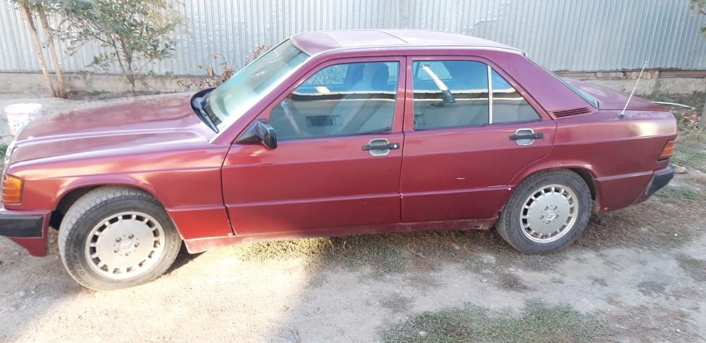 Көлік сатылады. Влажение бар