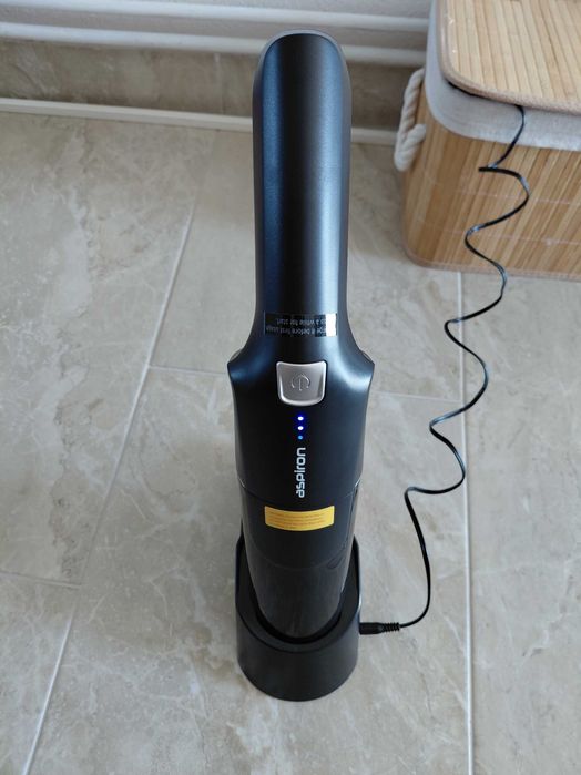 Aspirator de Mana cu Acumulator, Filtru HEPA, NOU