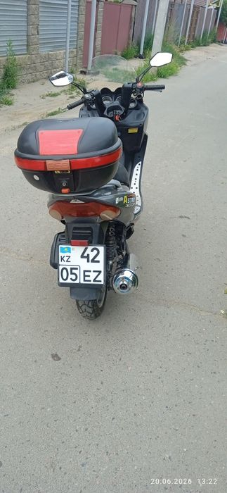 Продам Макси скутер